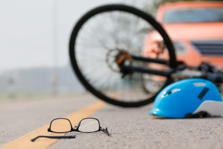 The offence of causing serious injury by careless driving bridges the gap between minor traffic violations and more serious charges